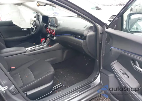 2021 Nissan Sentra Sv Xtronic Cvt z USA, uszkodzony, nr VIN 3N1AB8CV5MY316643